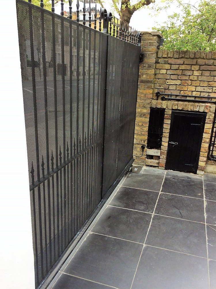 A residential automatic gate upgraded in London