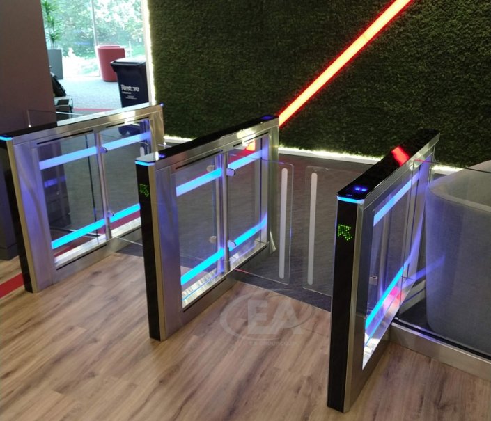 EA Swing Lane-S Speedgate installed within a corporate Head Office